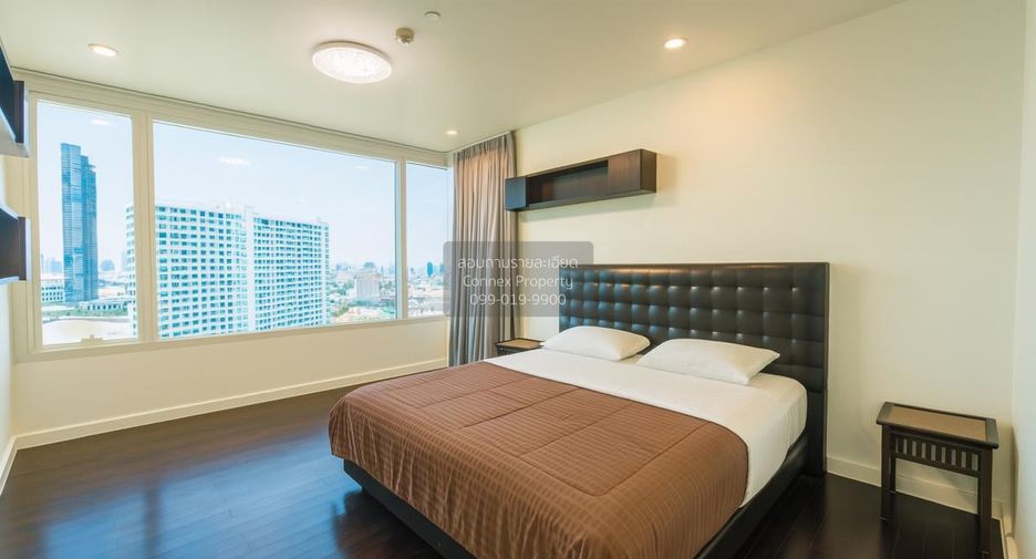 For rent 3 bedrooms condo in Bang Kho Laem, Bangkok