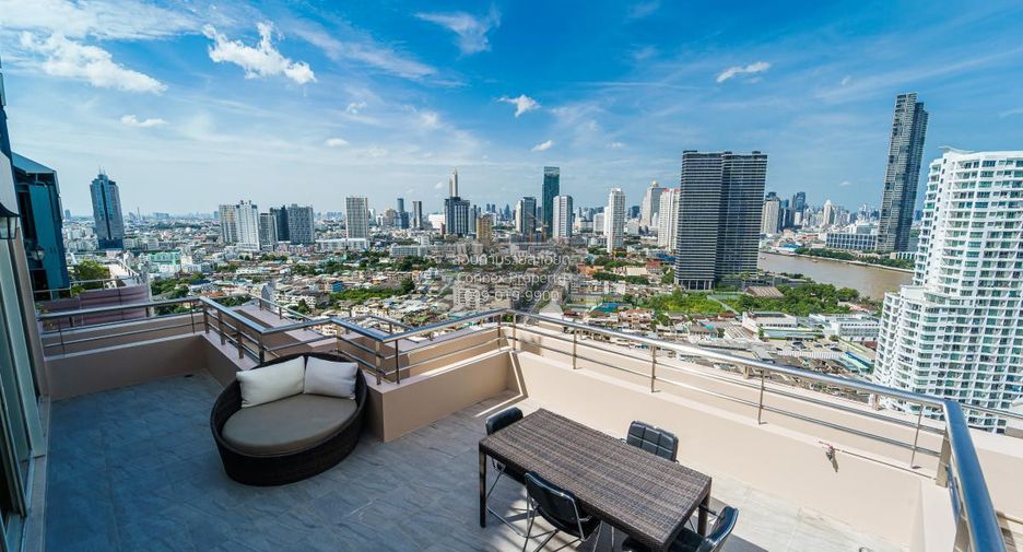 For rent 3 bedrooms condo in Bang Kho Laem, Bangkok