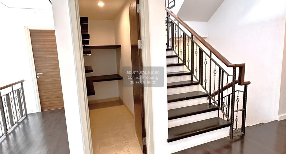 For rent 3 bedrooms condo in Bang Kho Laem, Bangkok