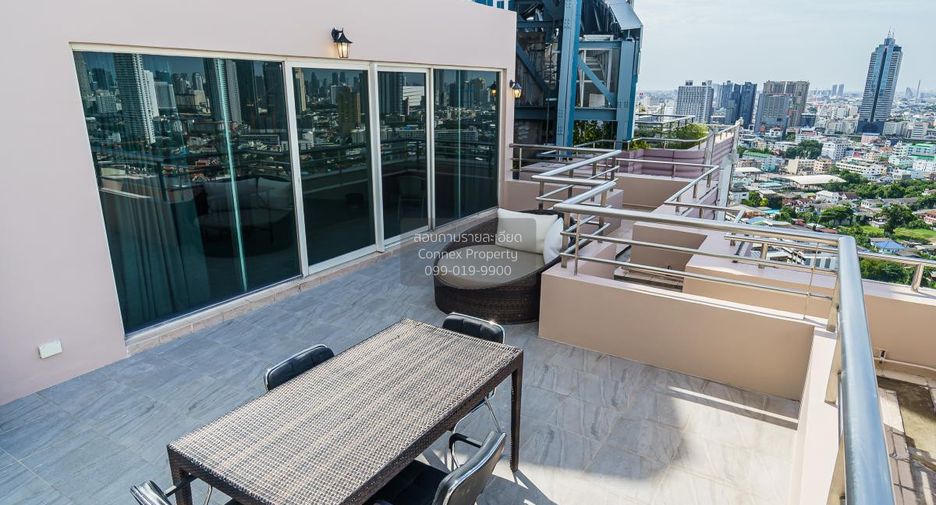 For rent 3 bedrooms condo in Bang Kho Laem, Bangkok