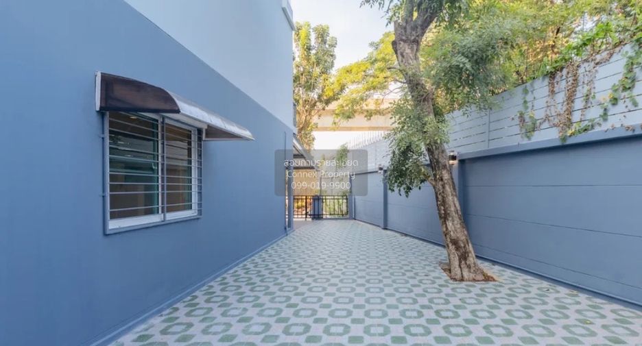 For rent 3 bedrooms townhouse in Prawet, Bangkok