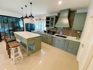 Casa en alquiler de 4 habitaciones en Mueang Samut Prakan, Samut Prakan