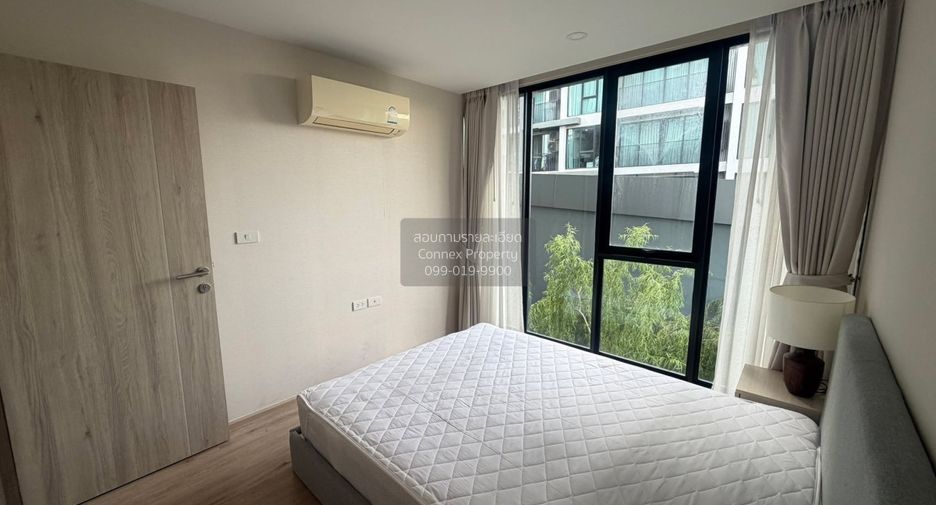 À louer 2 chambres condo à Phra Khanong, Bangkok