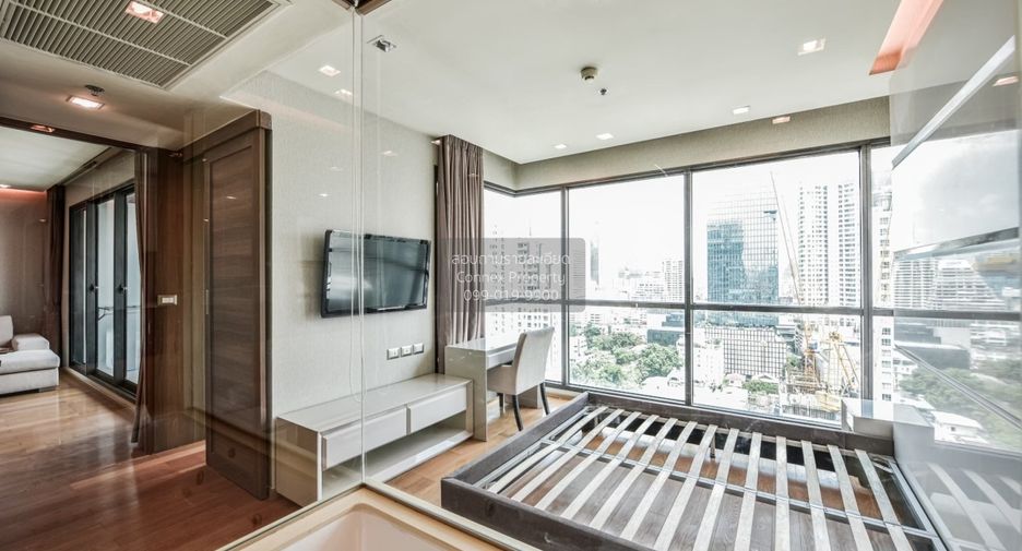 For rent 2 bedrooms condo in Sathon, Bangkok