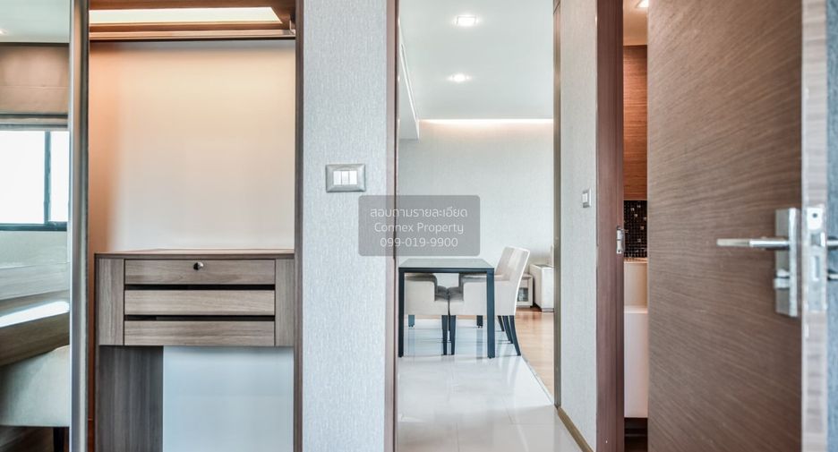 For rent 2 bedrooms condo in Sathon, Bangkok