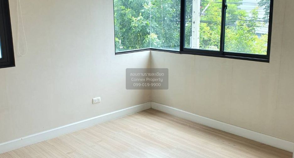For rent 4 bedrooms townhouse in Bang Yai, Nonthaburi