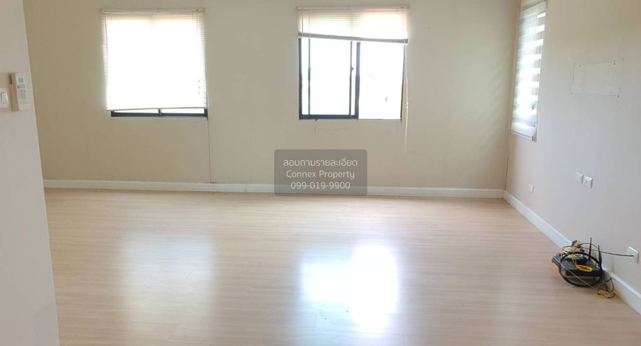 For rent 4 bedrooms townhouse in Bang Yai, Nonthaburi