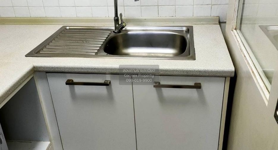 For rent 1 bed condo in Phra Khanong, Bangkok