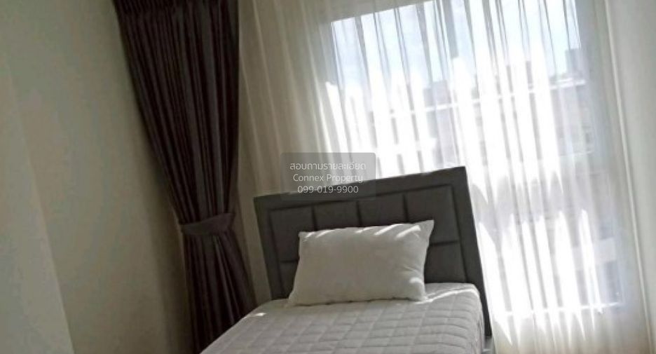 For rent 2 bedrooms condo in Phra Khanong, Bangkok