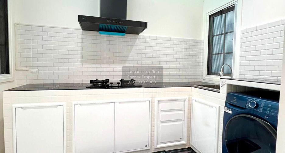 For rent 4 bedrooms house in Bang Phli, Samut Prakan