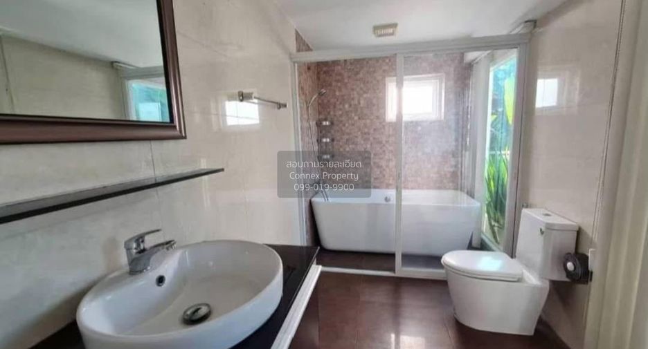 For rent 4 bedrooms house in Bang Lamung, Chonburi