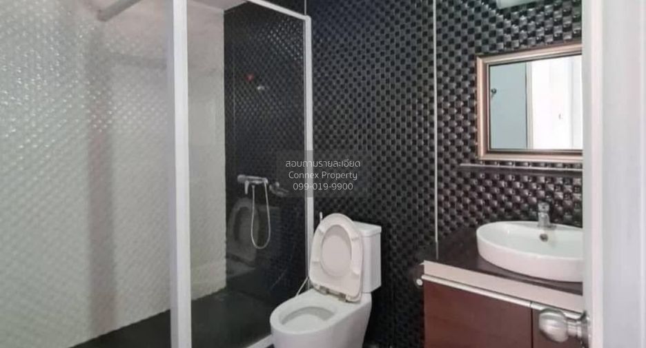 For rent 4 bedrooms house in Bang Lamung, Chonburi