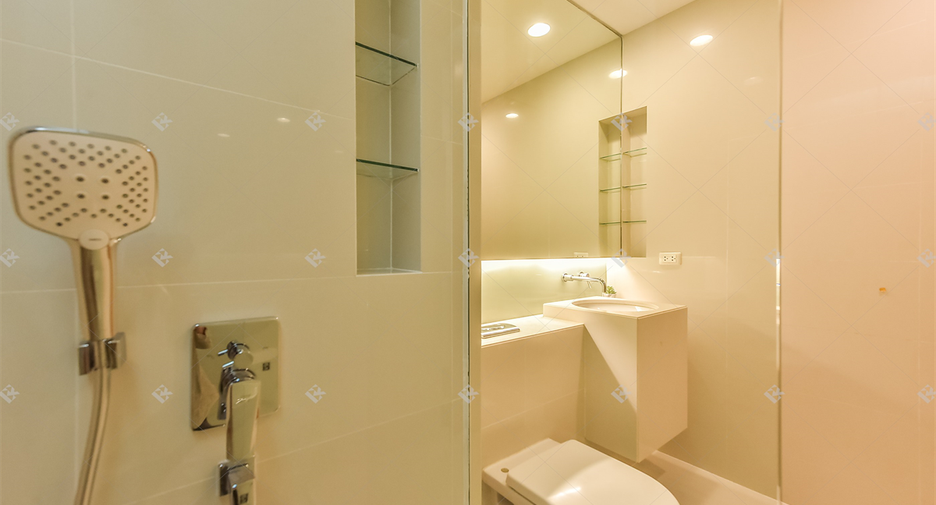 For rent 2 ベッドルーム condo in Khlong Toei, Bangkok