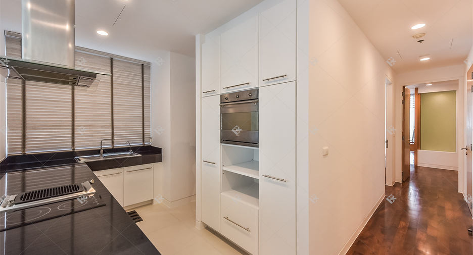 For rent 2 ベッドルーム condo in Khlong Toei, Bangkok