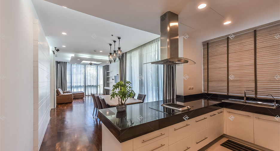 For rent 2 ベッドルーム condo in Khlong Toei, Bangkok