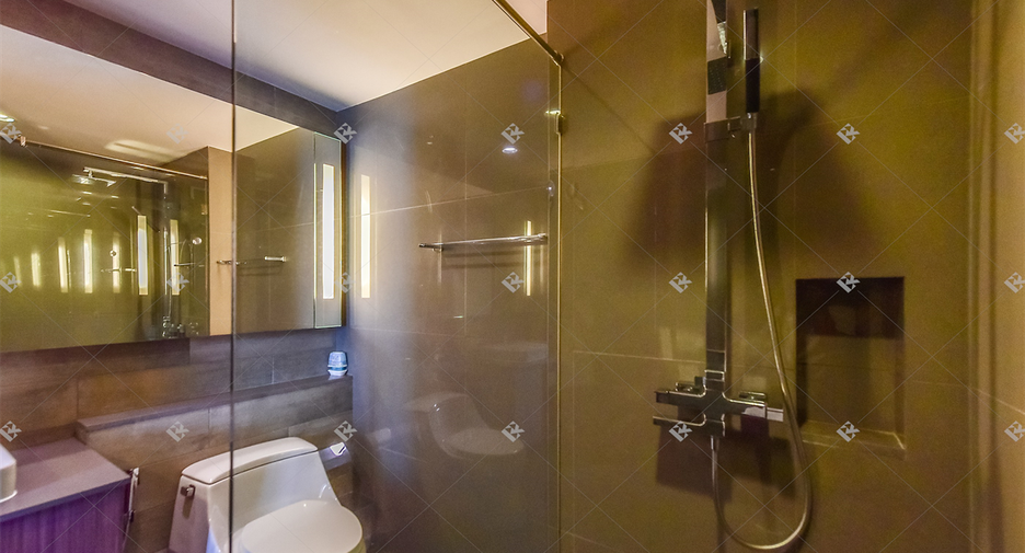 For rent 2 bedrooms condo in Sathon, Bangkok