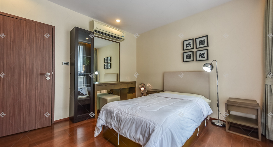 For rent 2 bedrooms condo in Sathon, Bangkok