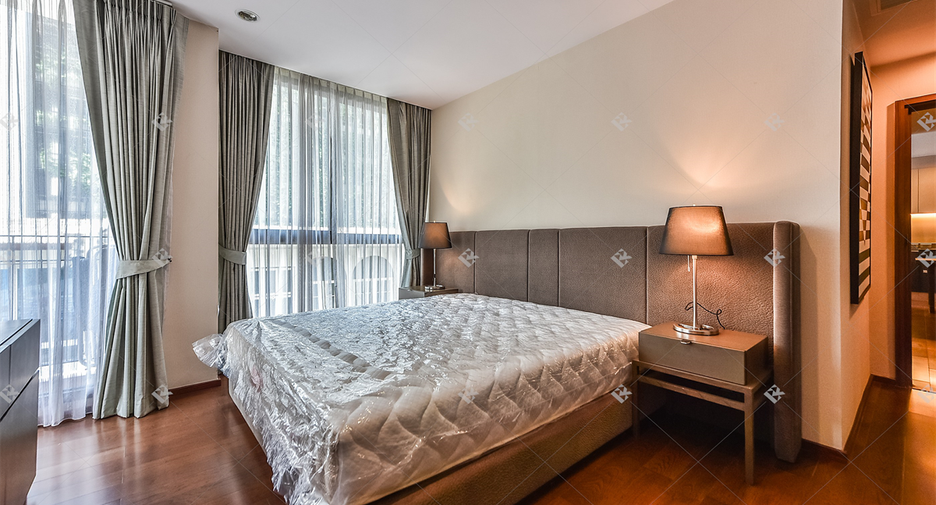 For rent 2 bedrooms condo in Sathon, Bangkok