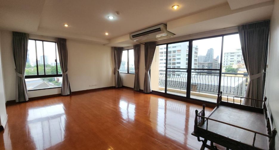 ให้เช่า 3 ห้องนอน คอนโด ใน วัฒนา, กรุงเทพฯ