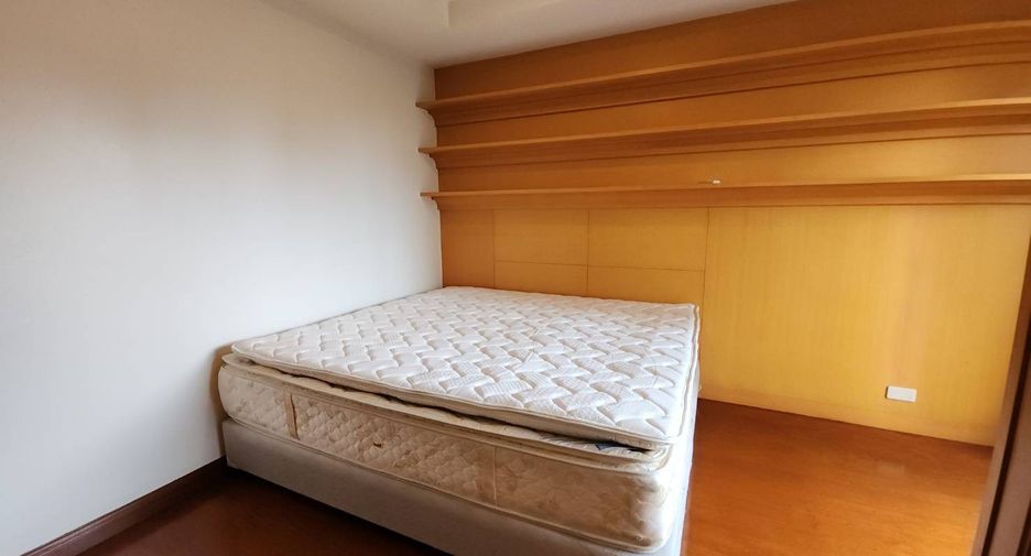 ให้เช่า 3 ห้องนอน คอนโด ใน วัฒนา, กรุงเทพฯ
