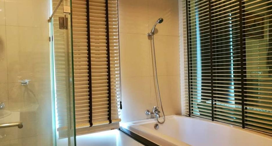 For rent and for sale 2 bedrooms condo in Pathum Wan, Bangkok