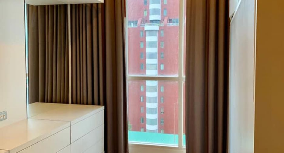 For rent and for sale 2 bedrooms condo in Pathum Wan, Bangkok