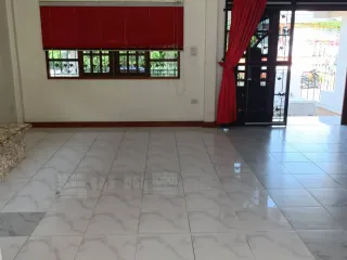 Casa en alquiler de 3 habitaciones en Bang Lamung, Chonburi