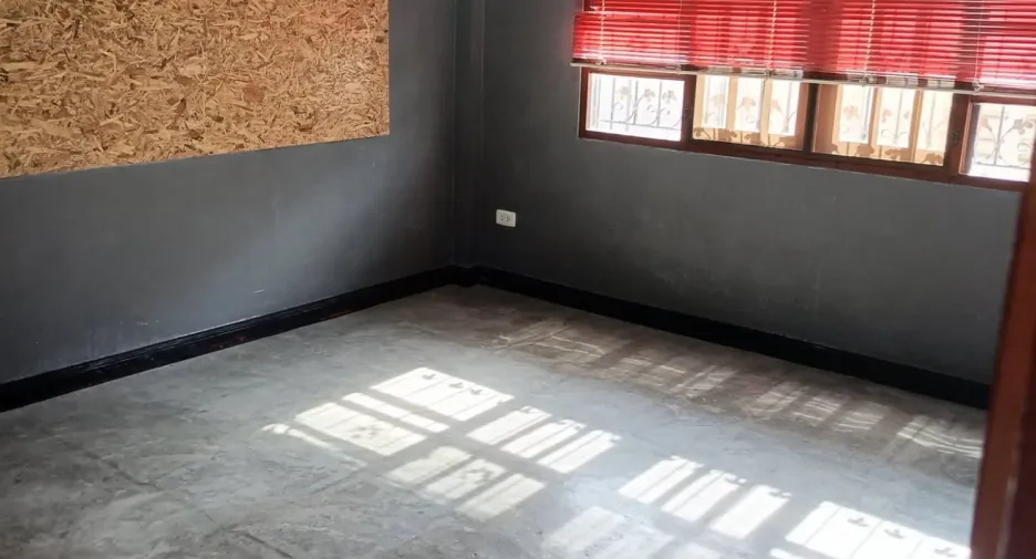 Casa en alquiler de 3 habitaciones en Bang Lamung, Chonburi