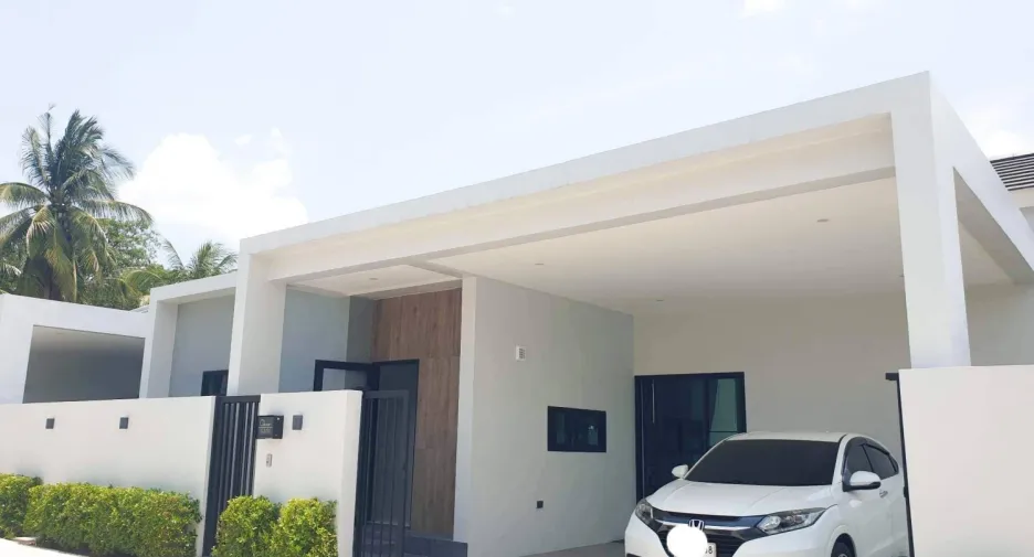 Villa en alquiler de 3 habitaciones en Bang Lamung, Chonburi