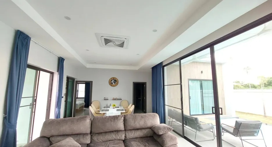 Villa en alquiler de 3 habitaciones en Bang Lamung, Chonburi