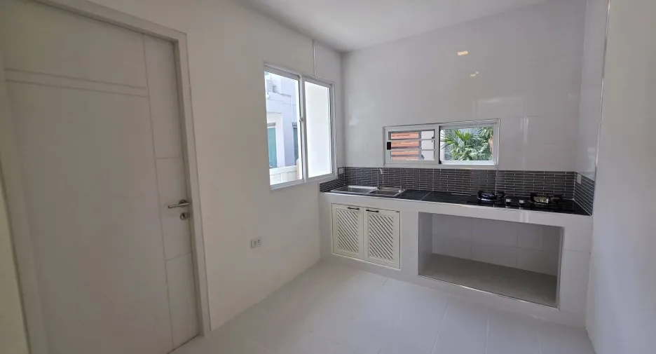 Haus zum Kauf mit 3 Zimmer in Mueang Pathum Thani, Pathum Thani