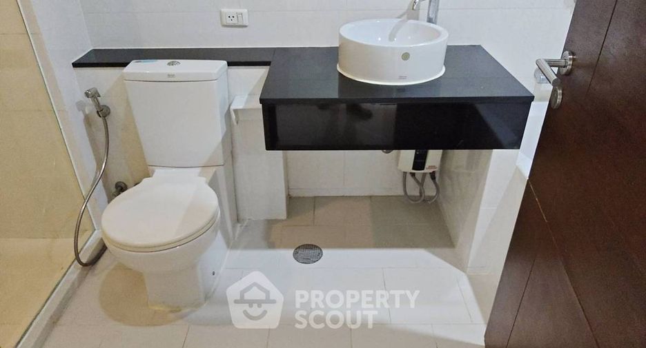For sale 1 Beds condo in Watthana, Bangkok