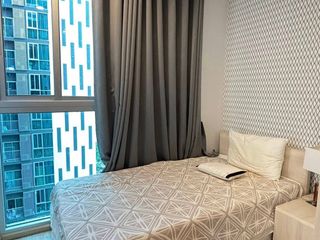 For rent 2 bedrooms condo in Huai Khwang, Bangkok