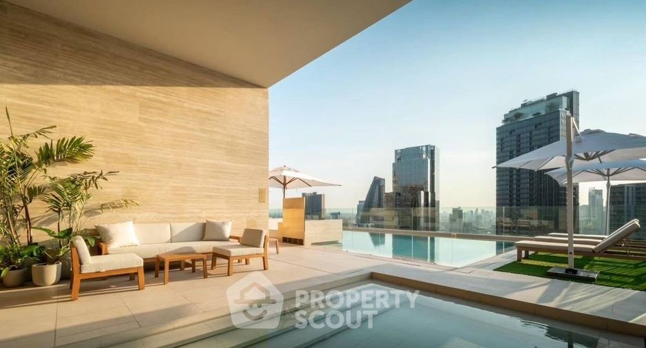 For rent 2 bedrooms condo in Khlong Toei, Bangkok
