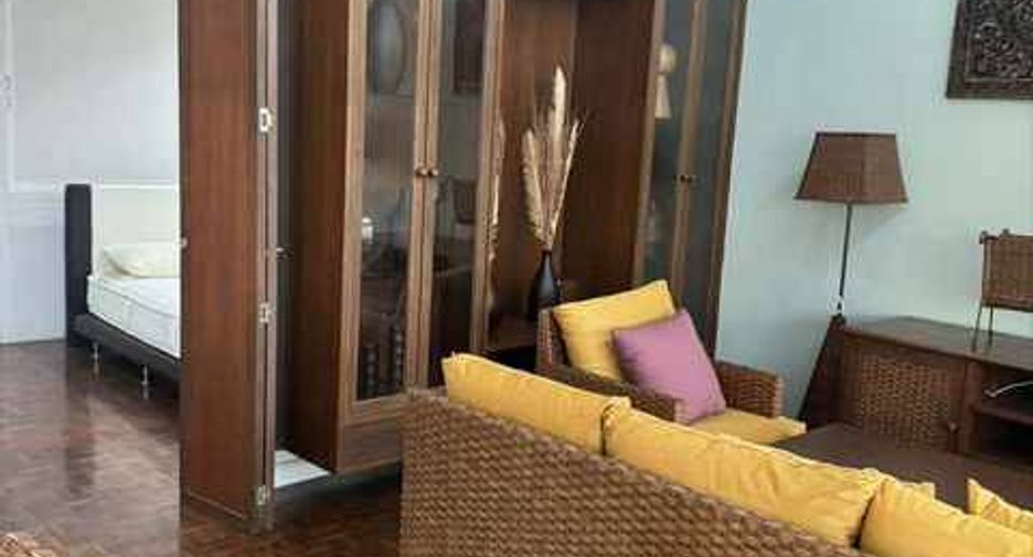 For rent 3 bedrooms condo in Jomtien, Pattaya