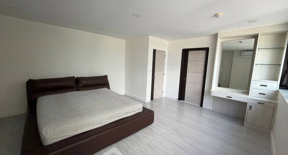 À vendre 3 chambres condo à Khlong Toei, Bangkok