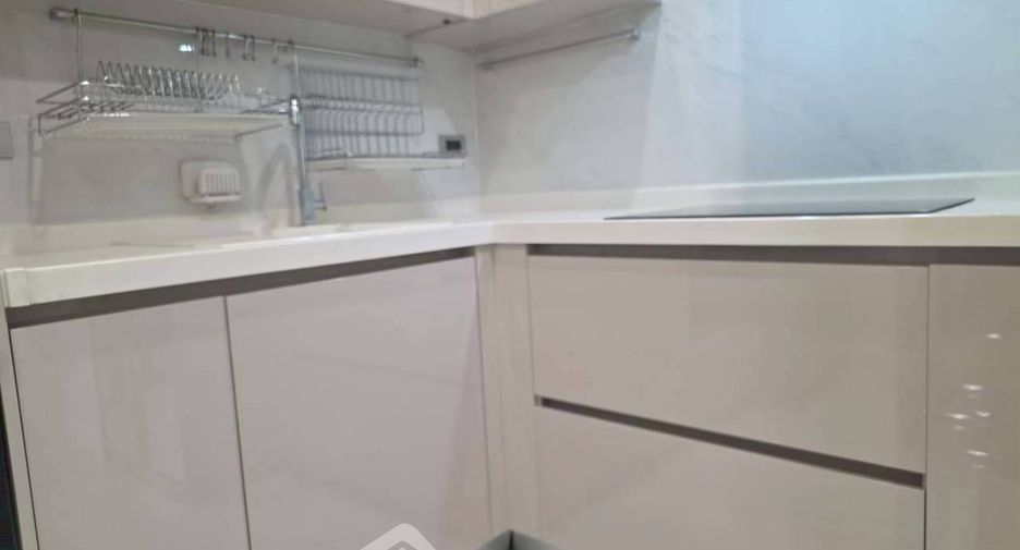 For sale 1 bed condo in Pathum Wan, Bangkok