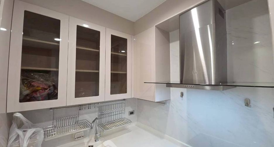 For sale 1 bed condo in Pathum Wan, Bangkok