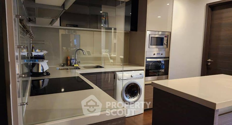 For sale 2 bedrooms condo in Huai Khwang, Bangkok