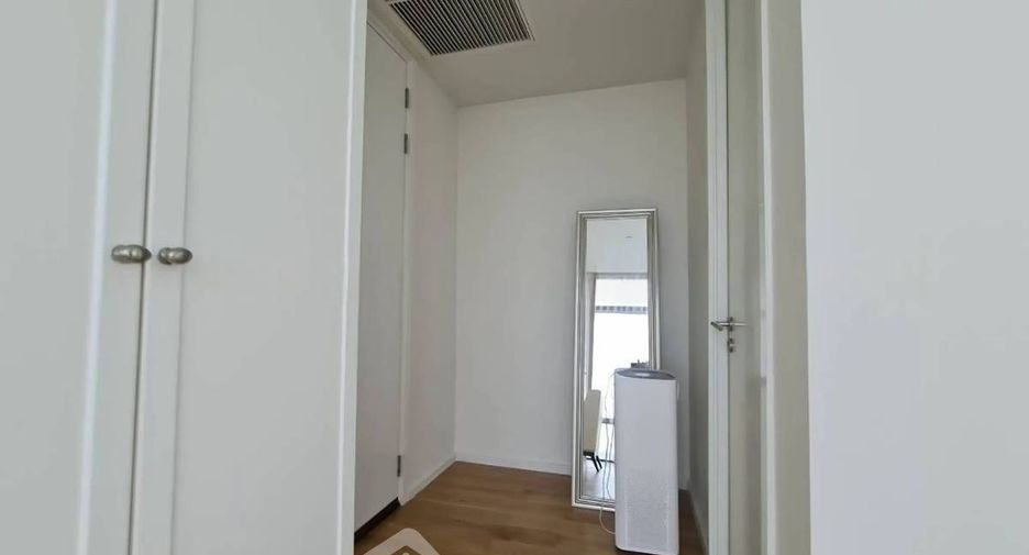 Продажа 2 спальни кондо в Щаттхана, Бангкок