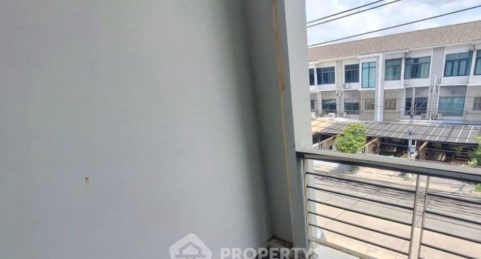 For sale 4 bedrooms townhouse in Prawet, Bangkok