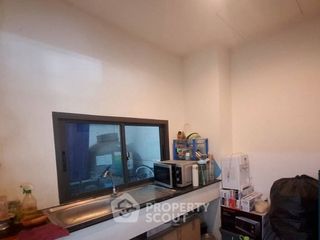 For sale 4 bedrooms townhouse in Prawet, Bangkok