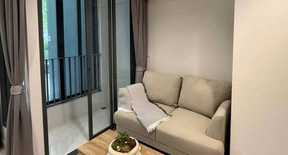 Продажа 1 кровать кондо в Хуаи Кхщанг, Бангкок