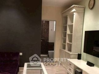 Продажа 2 спальни кондо в Кхлонг Сан, Бангкок