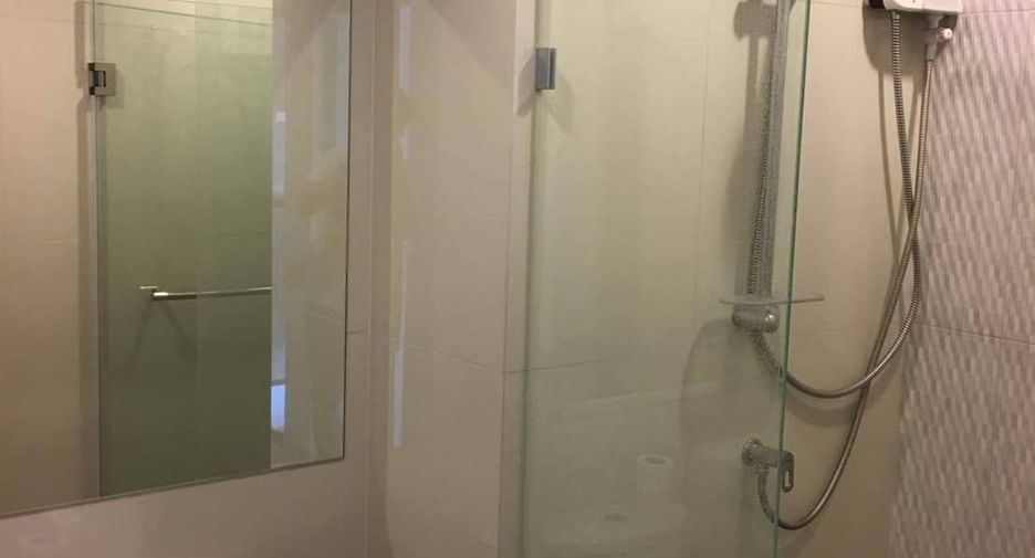 À vendre 1 chambre condo à Khlong Toei, Bangkok
