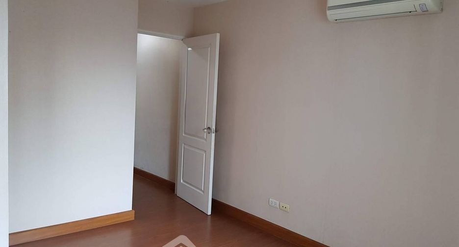For rent and for sale 1 bed condo in Huai Khwang, Bangkok