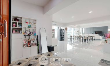 À vendre 2 chambres condo à Chatuchak, Bangkok