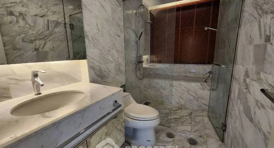 Продажа 2 спальни кондо в Щаттхана, Бангкок