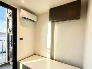 出售 和 出租 1 卧室 公寓 在 Thon Buri, 曼谷