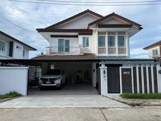 For rent 4 bedrooms house in Mueang Phuket, Phuket